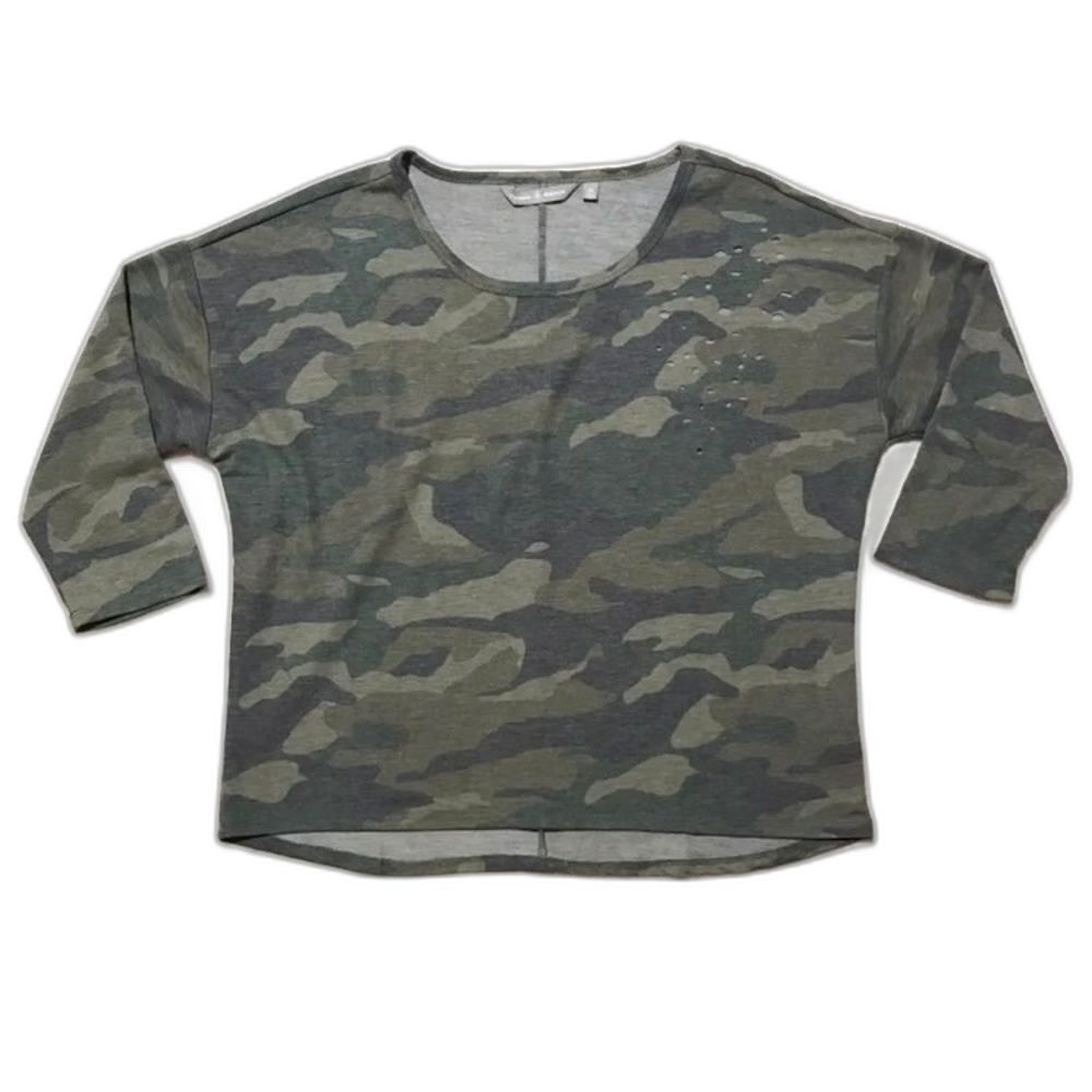 Harmony & Balance Camo Top Size Medium